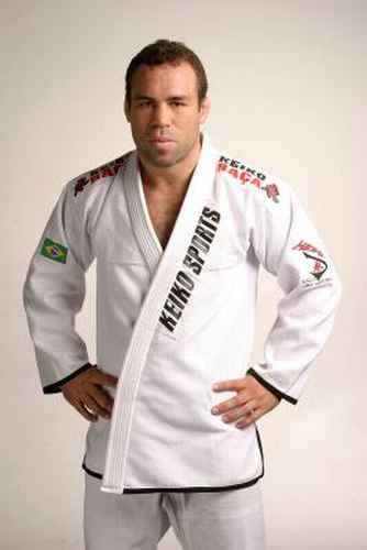 Wanderlei-Silva-wearing-Gi