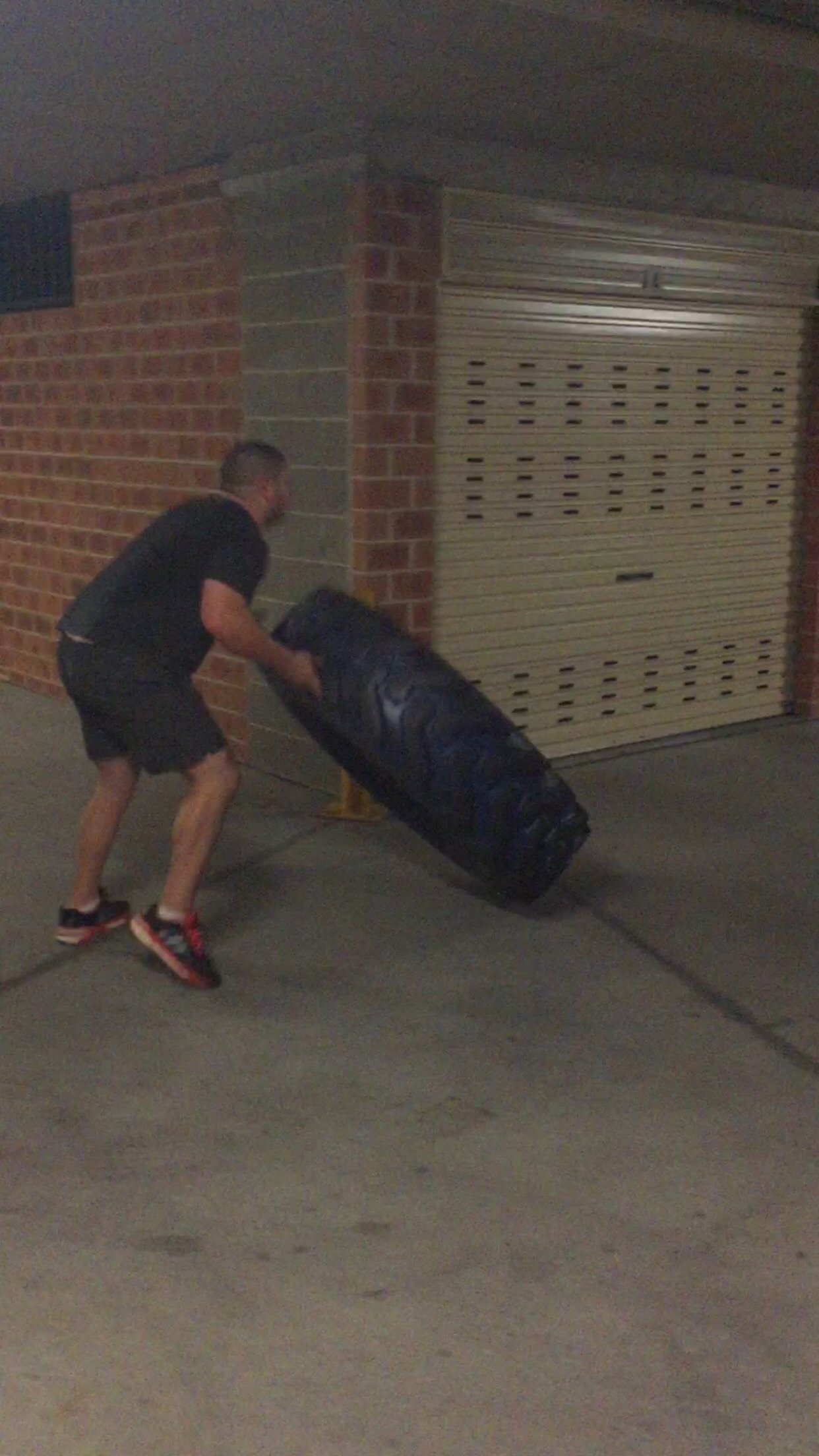 Tire Flips Brunos FITness